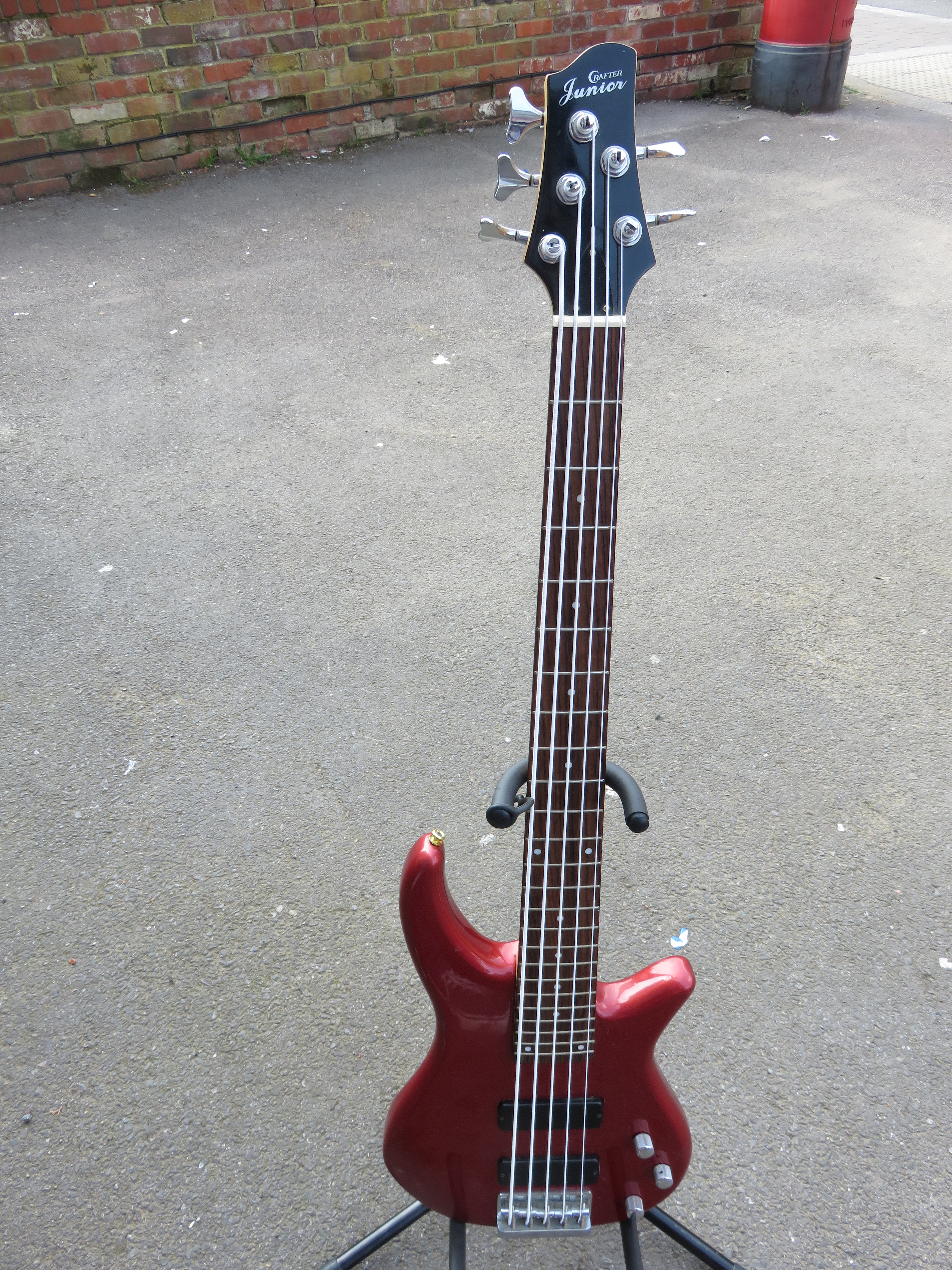 crafter junior bass guitar